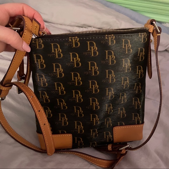 Dooney & Bourke Purse - Picture 9 of 11
